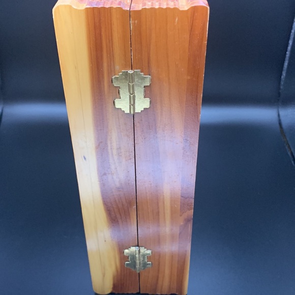 VNTG Cedar Wood Holy Bible Box - Picture 7 of 11